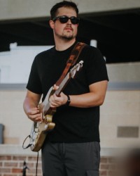 Kenny Retzlaff - Guitar